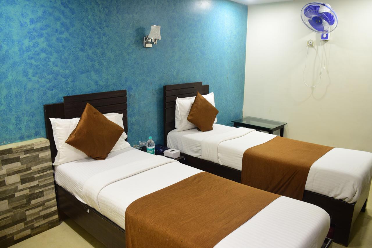 Hotel K.C Residency Bombay Extérieur photo